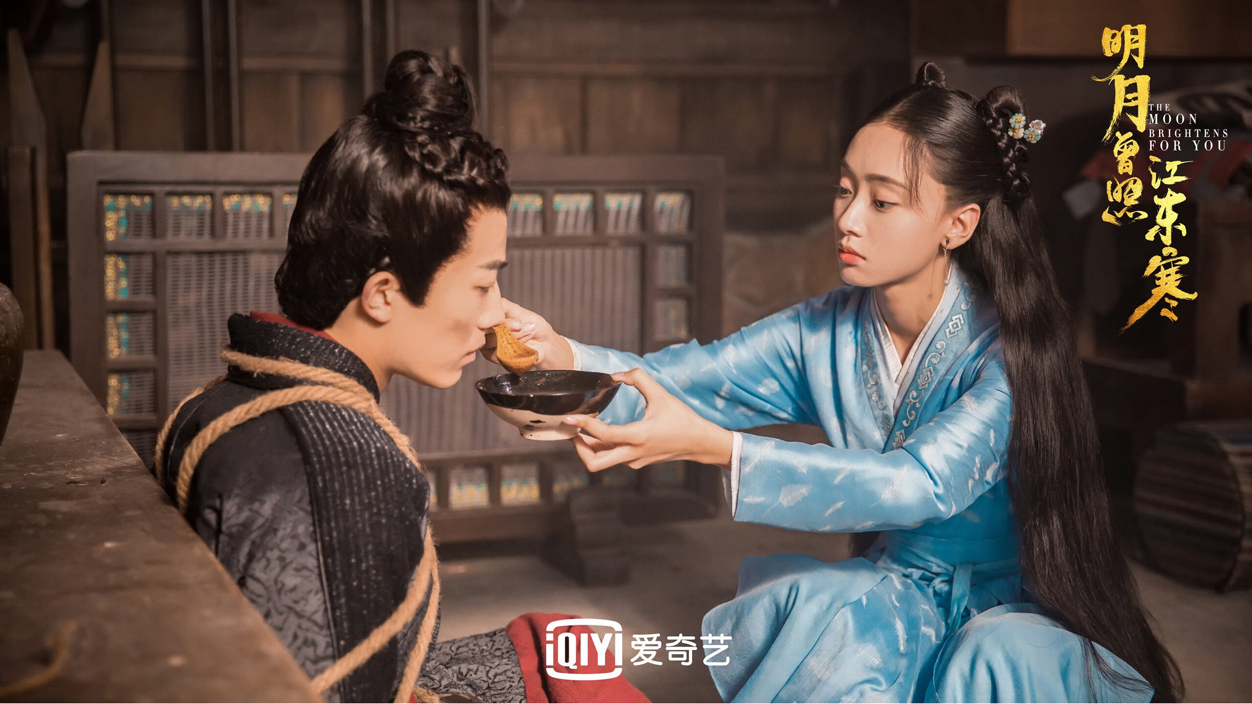 KAIYUNAPP-伊朗球员自带羊毛披肩登场，被赞“中东骑士”